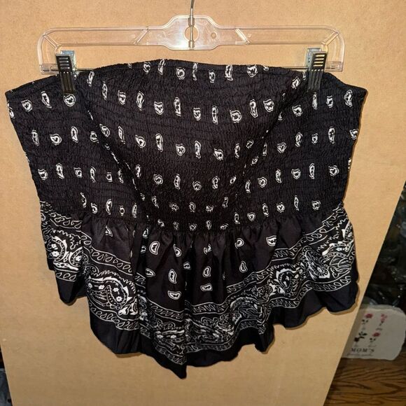 SHEIN Black and White Strapless Bandana Tube Top - Picture 1 of 3